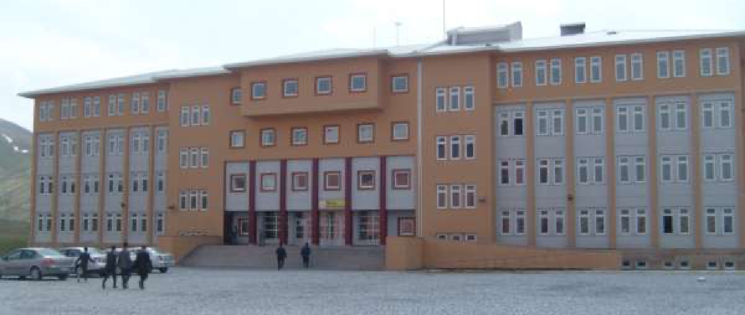 Cemil Özgür Endüstri Meslek Lisesi hizmete girdi.